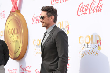 James Franco GOLD MEETS GOLDEN: The 5th Anniversary Refreshed by Coca-Cola, Globes Weekend Gets Sporty with Athletic Royalty James Franco GOLD MEETS GOLDEN: The 5th Anniversary Refreshed by Coca-Cola, Globes Weekend Gets Sporty with Athletic Royalty