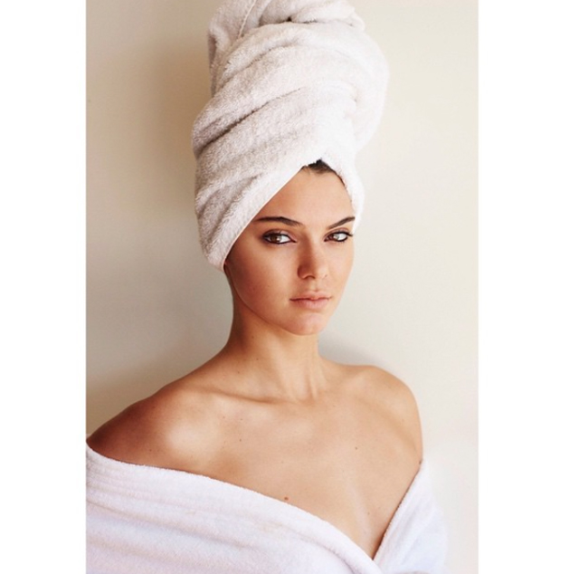 Mario Testino's Towel Series produces 100 portraits (фото 7)