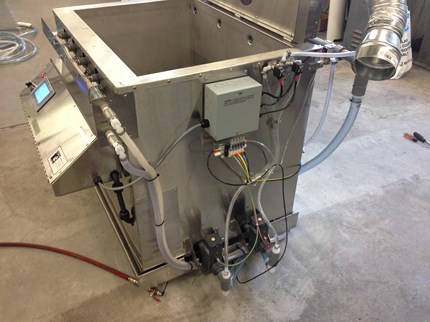 mold upender cleaning, industrial hygiene measures, sanitation equipment