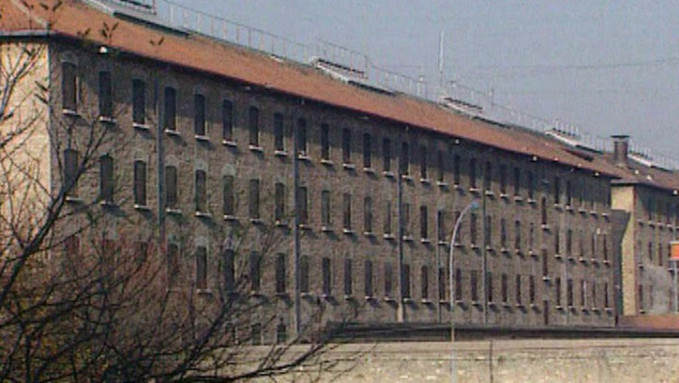 prison-de-fresnes-2498226_1713