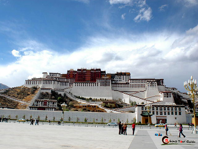 hrc_potala_palace_plaza