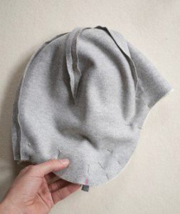 Шапочка с длинными ушками