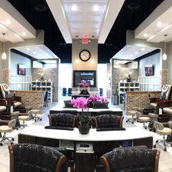 Revamp Nails and Waxing