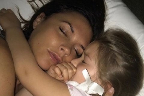 Виктория Бекхэм опубликовала умилительное фото с дочерью Харпер