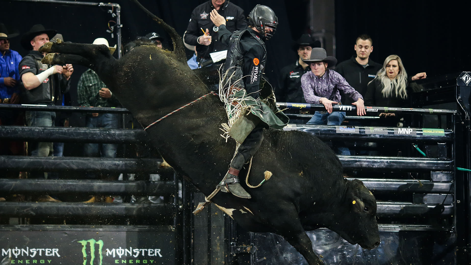 Chotowetz soars to new career highs in Teepee Creek