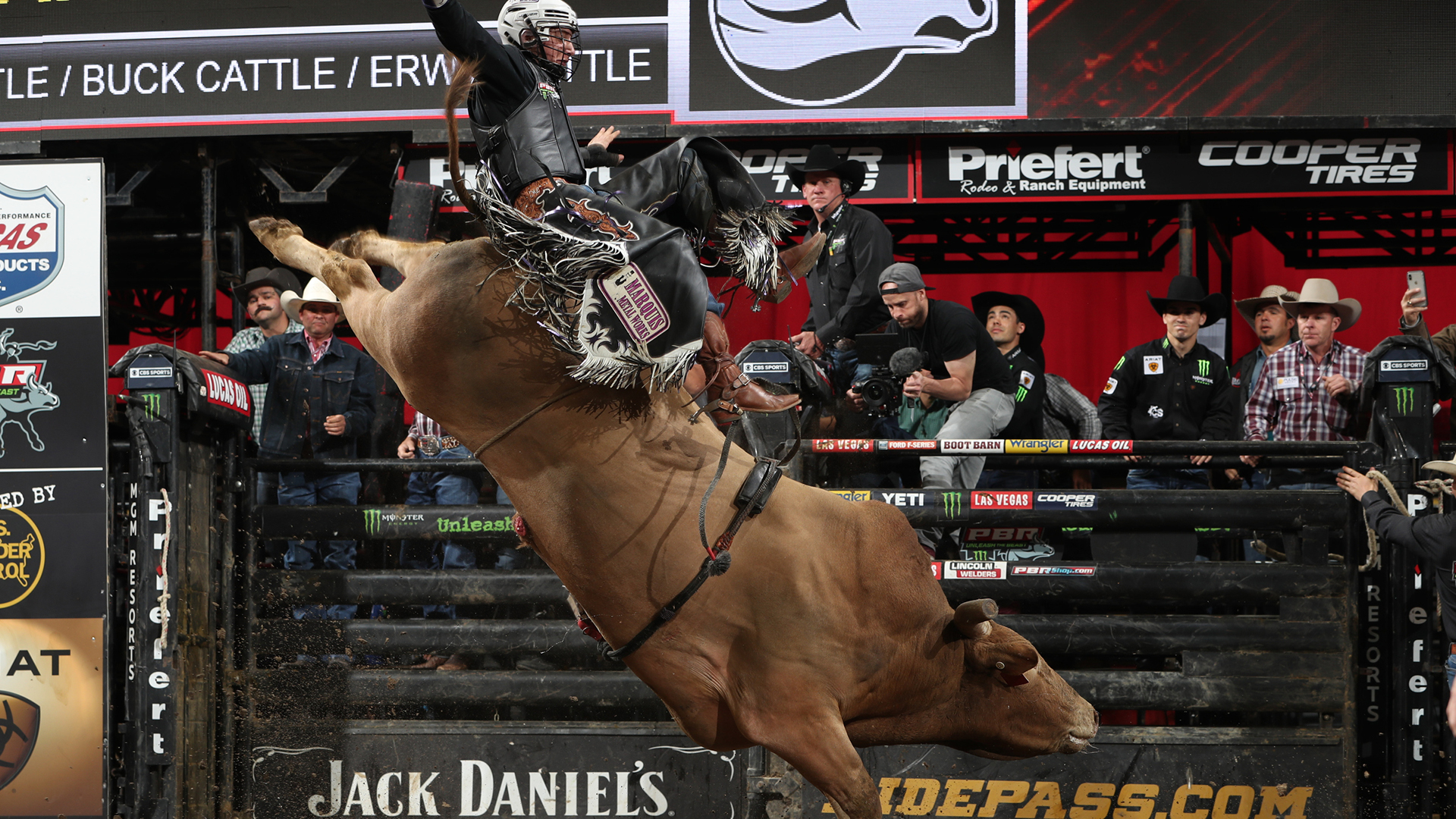 Heartbreak Kid earns 32nd consecutive buckoff in Columbus