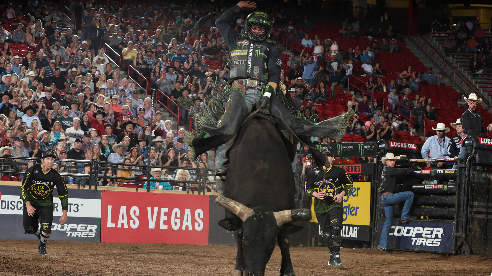 Outlaw, with added motivation, leading Ty Murray Invitational with Eguchi