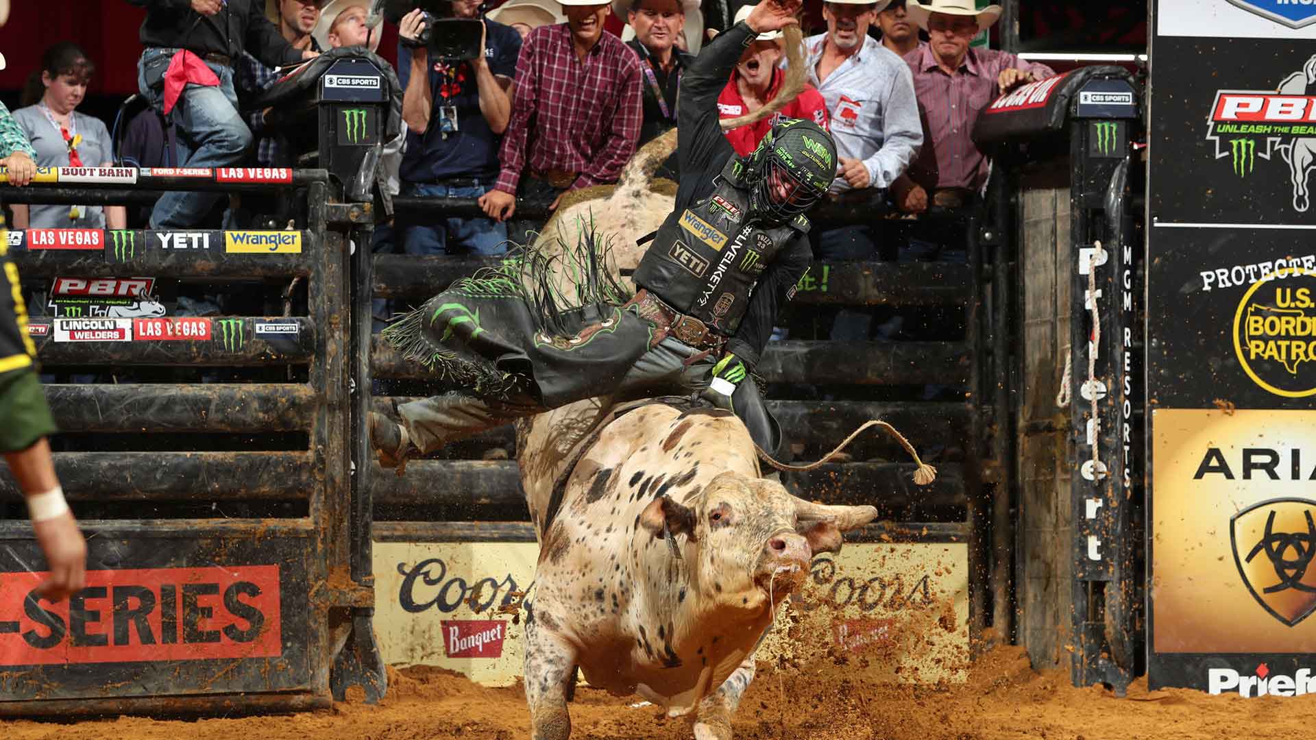 Outlaw ends historic night of 15/15 Bucking Battle action with gold buckle guts