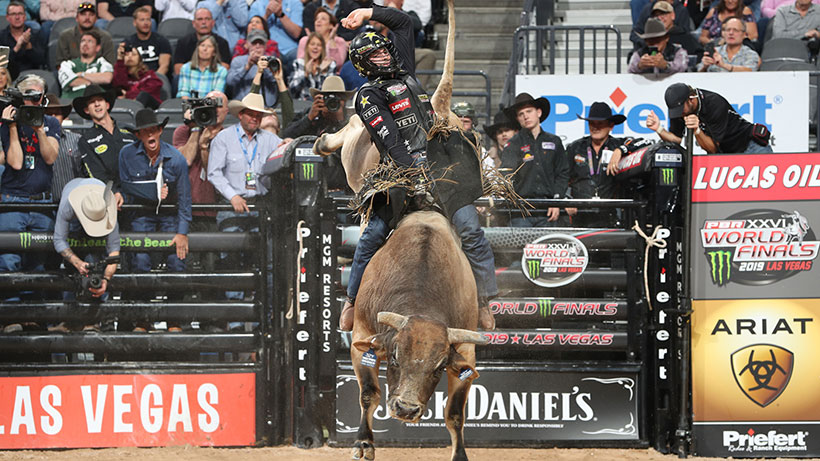 Teel conquers SweetPro’s Bruiser to take World Finals event lead