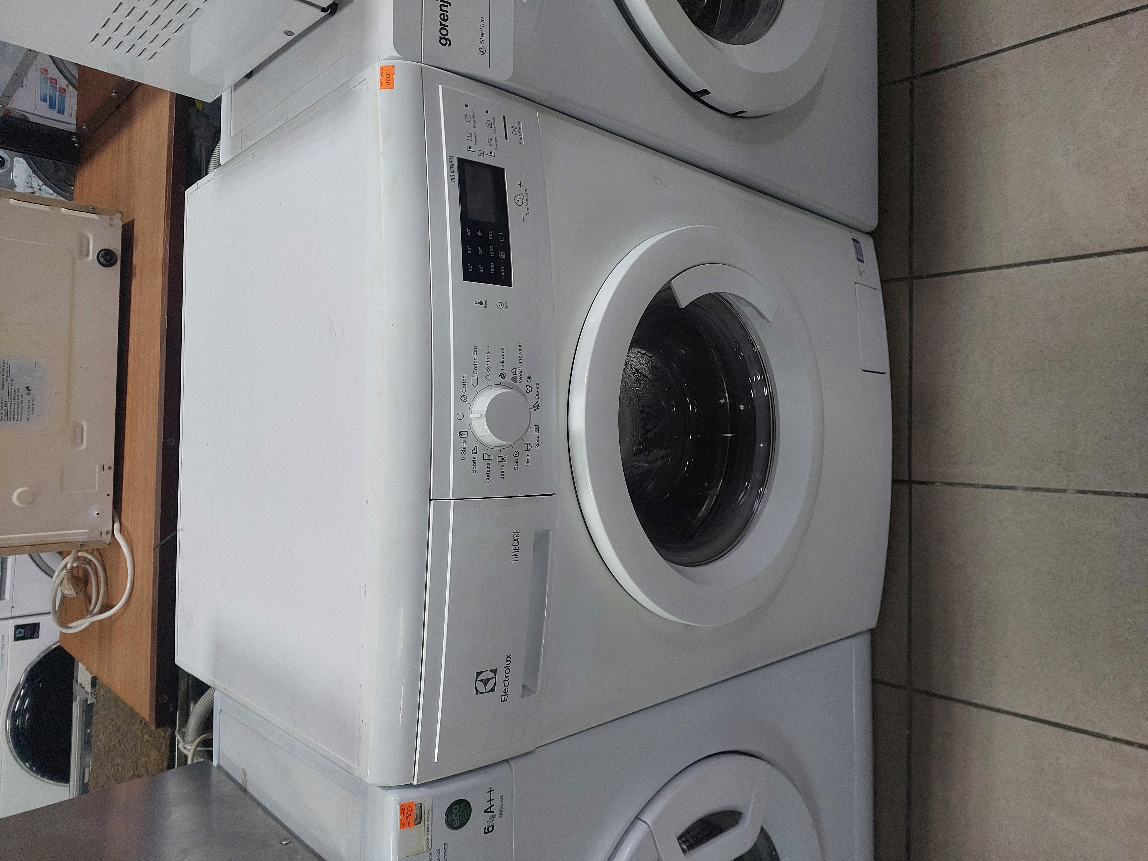 Пральна машина Electrolux Washer 255