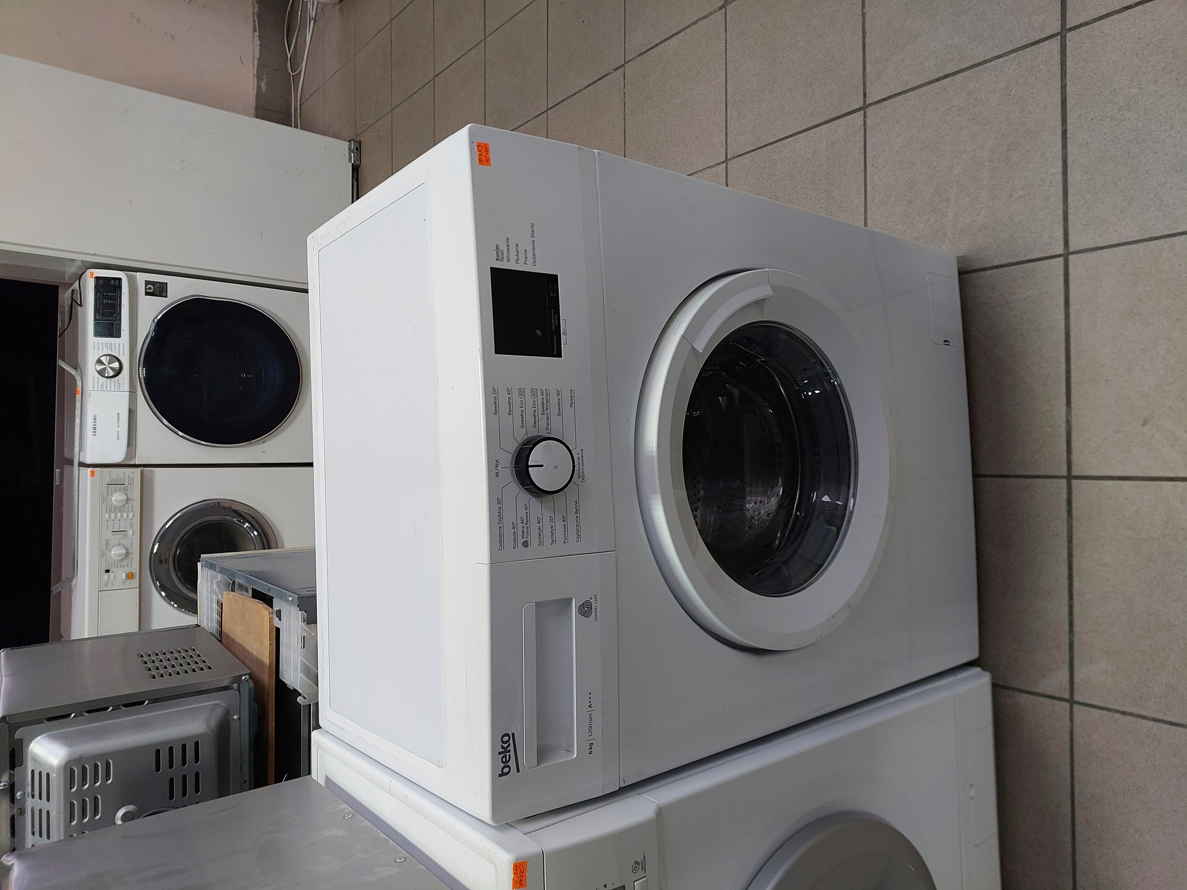 Пральна машина Beko WRE 6611 BWW