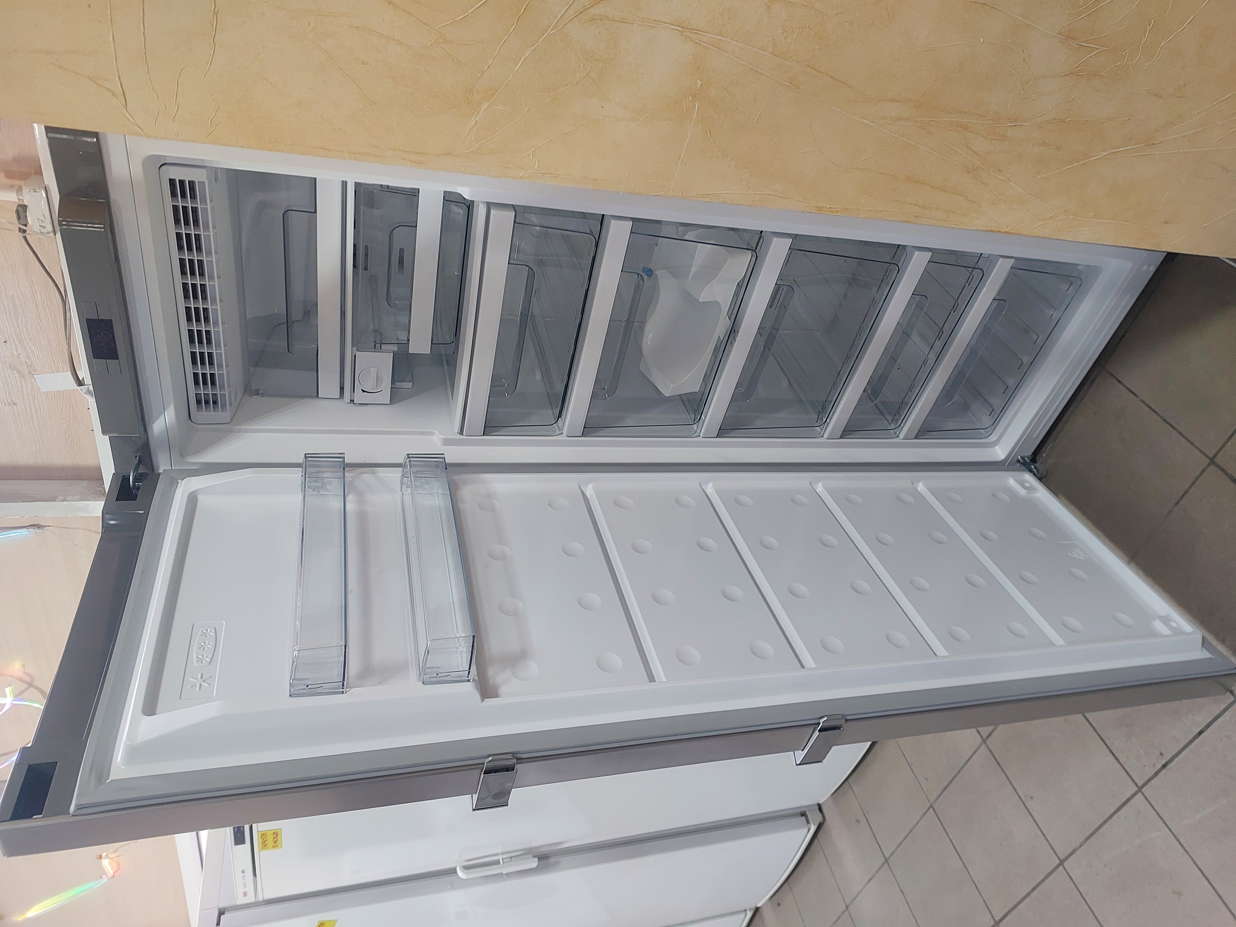 Морозильна камера Hanseatic HGS18560ENFI Image