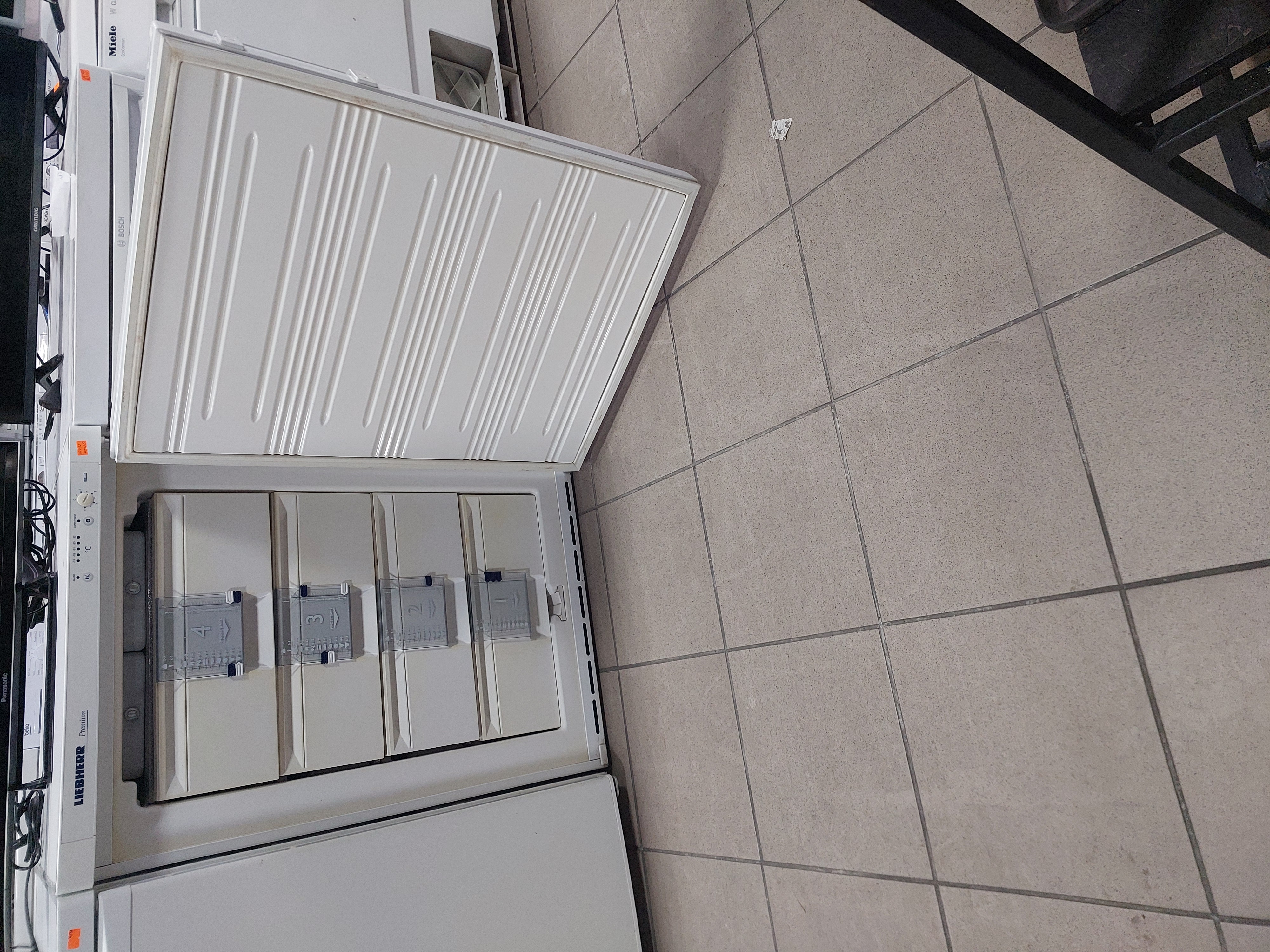 Морозильна камера Liebherr GS 1423 Image