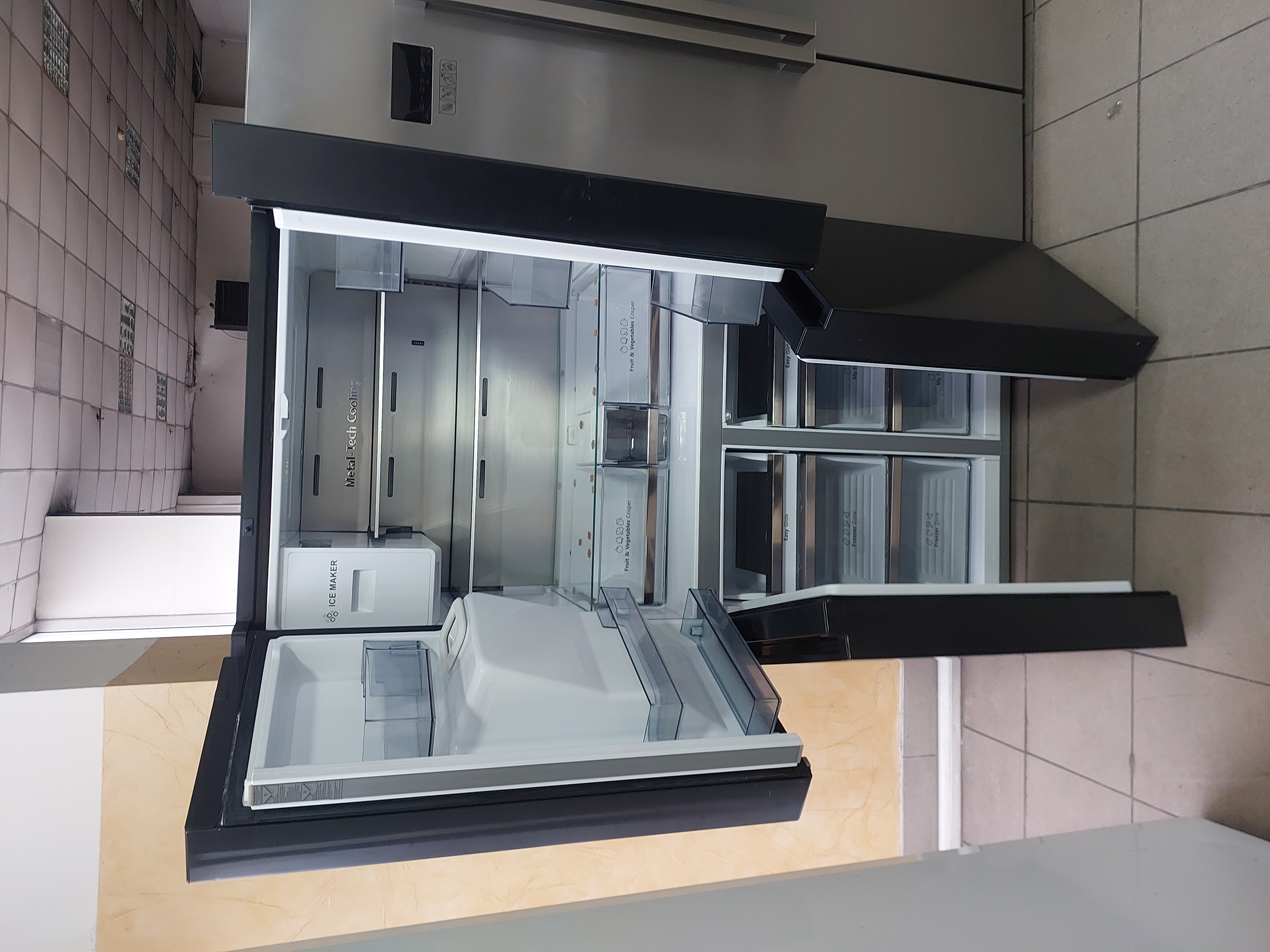 Холодильник Hisense RQ760N4AFF Image