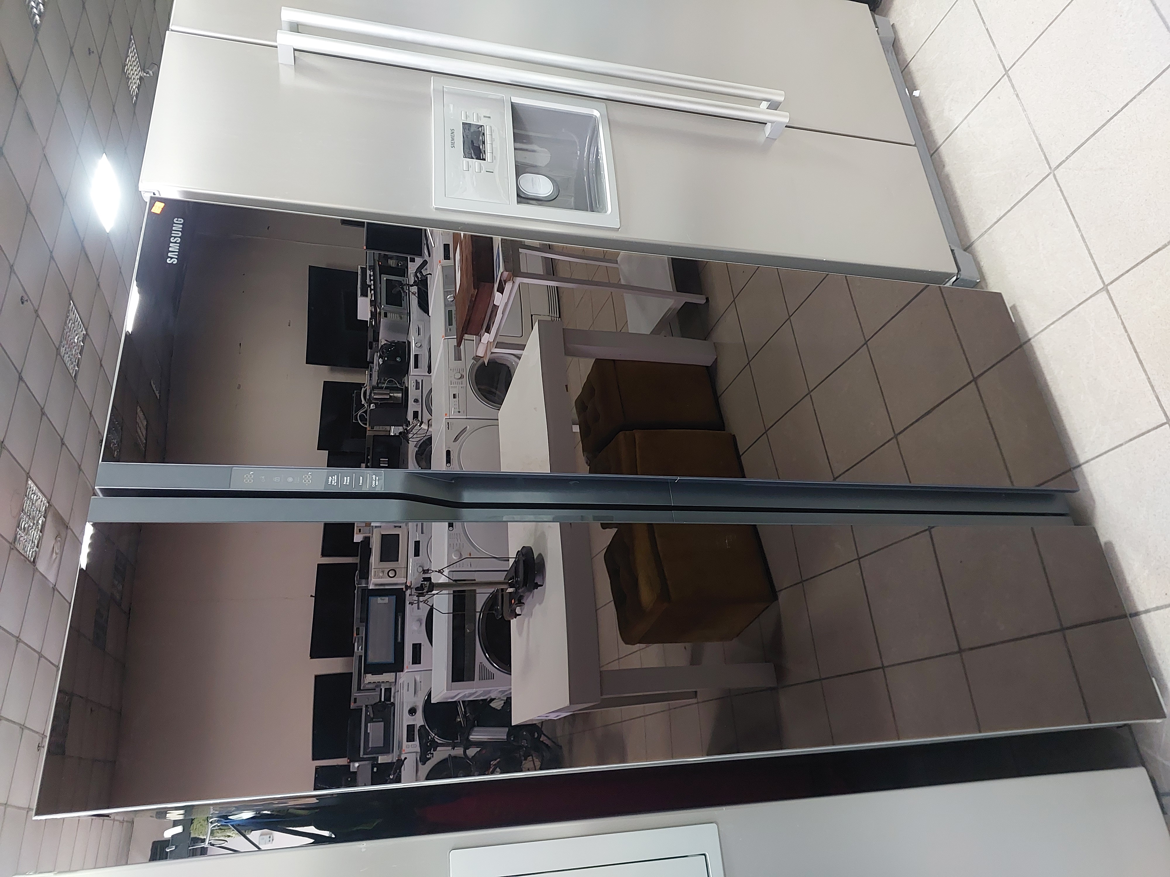 Холодильник Samsung RS552NRUA9M