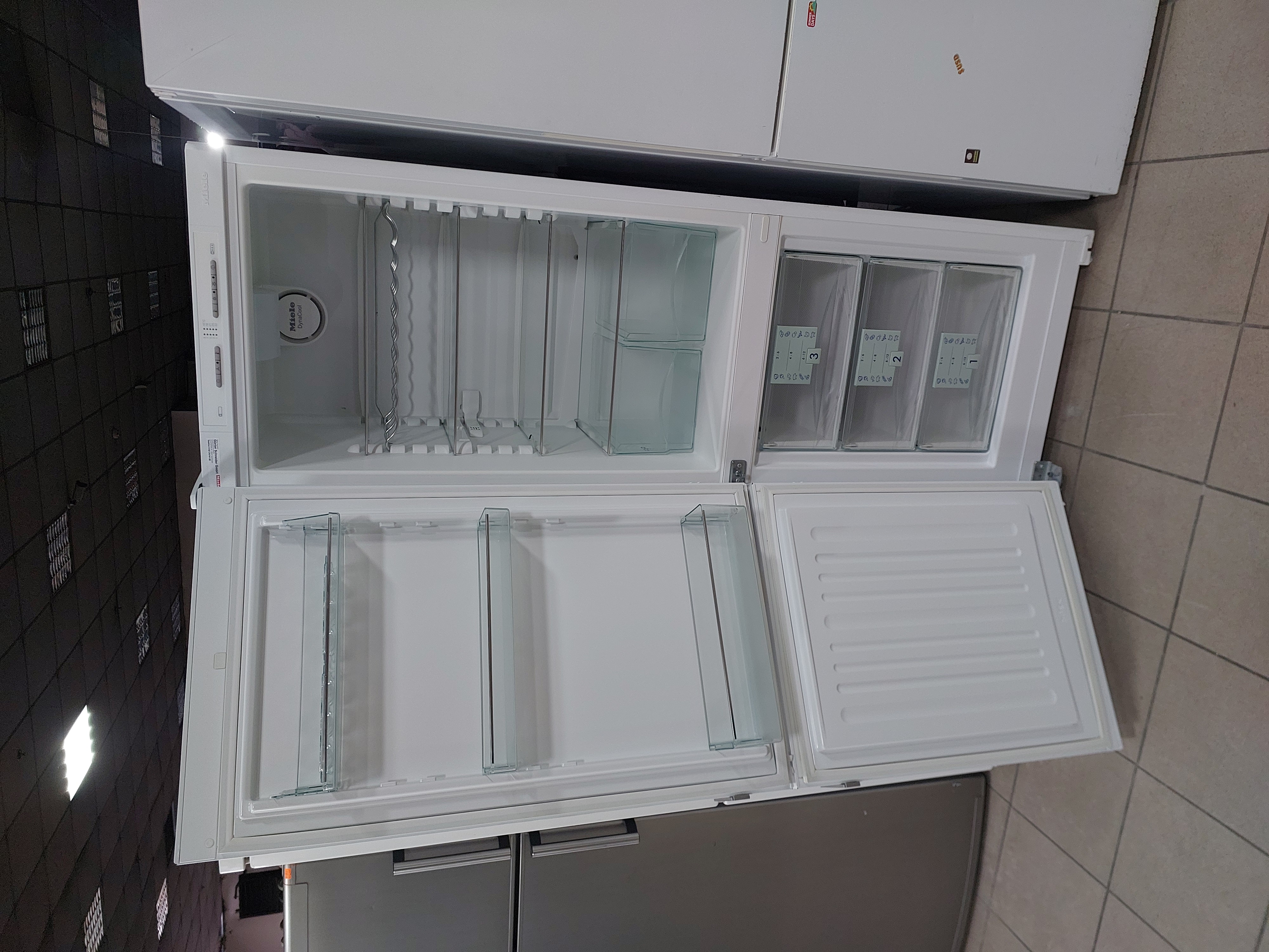 Холодильник Miele KF 12823 SD-3 Image