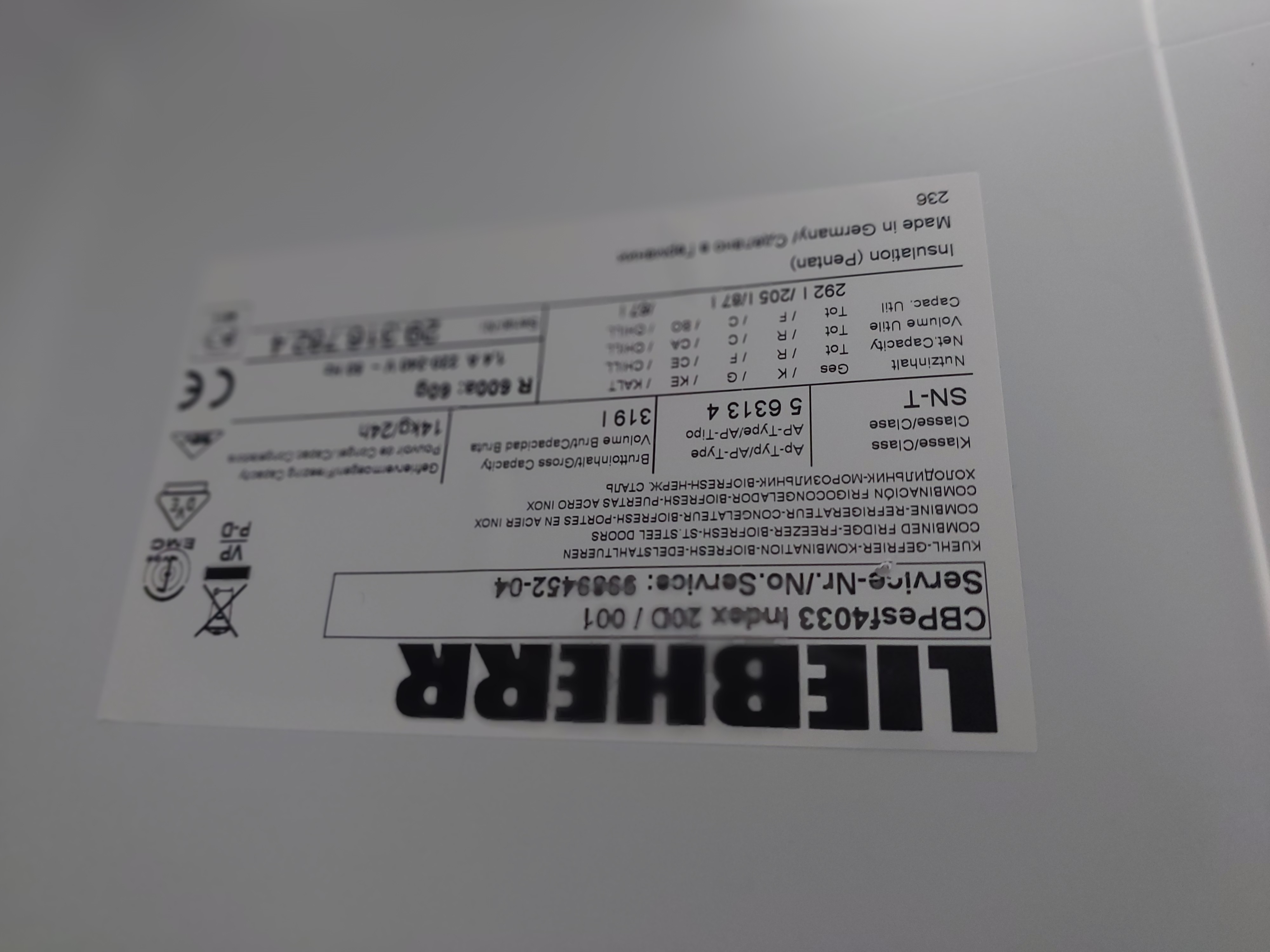 Холодильник Liebherr CBPesf4033 Image