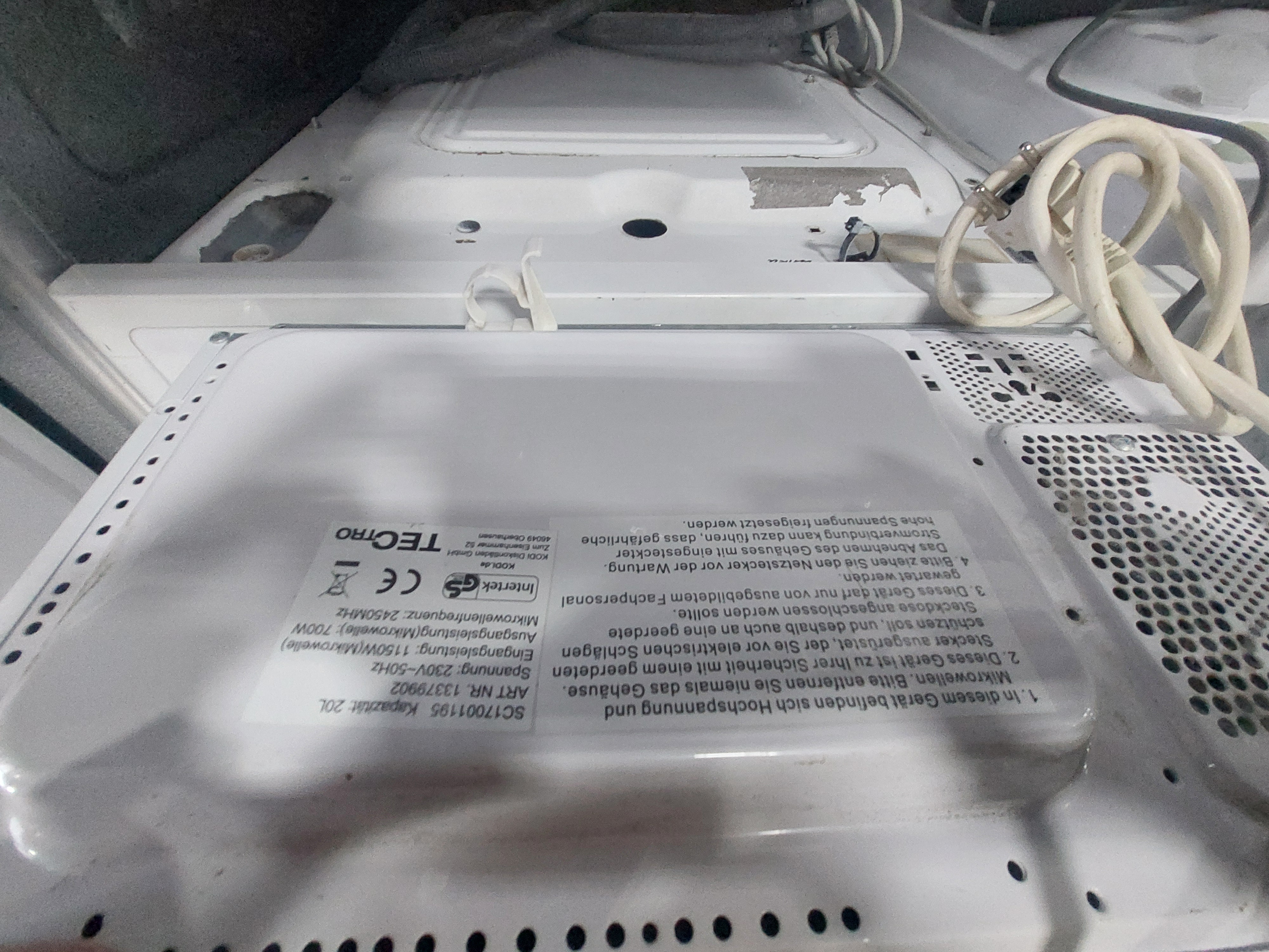 Мікрохвильова піч TECTRO SR17001195 Image