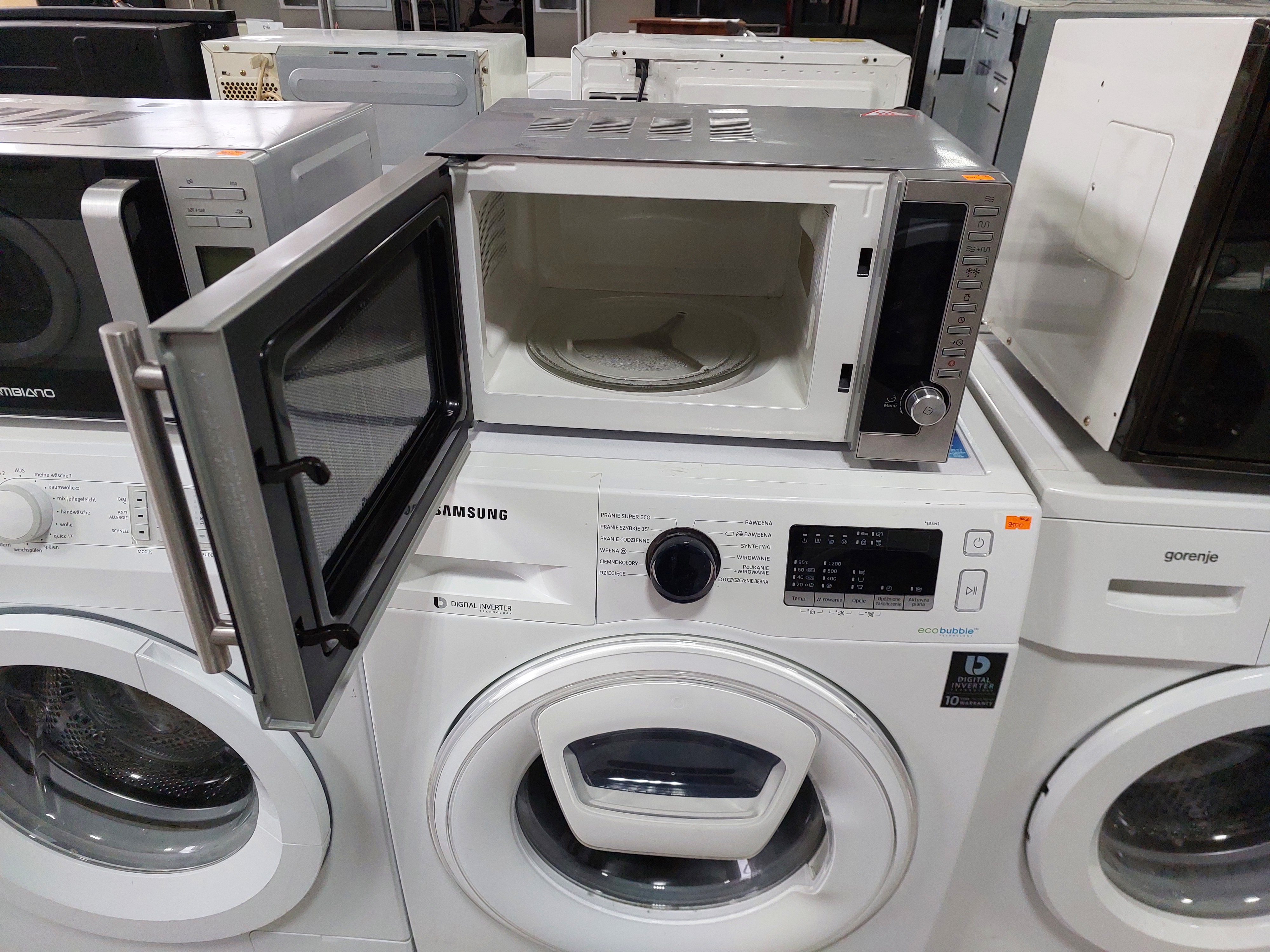 Мікрохвильова піч Studio MD 12434 Image