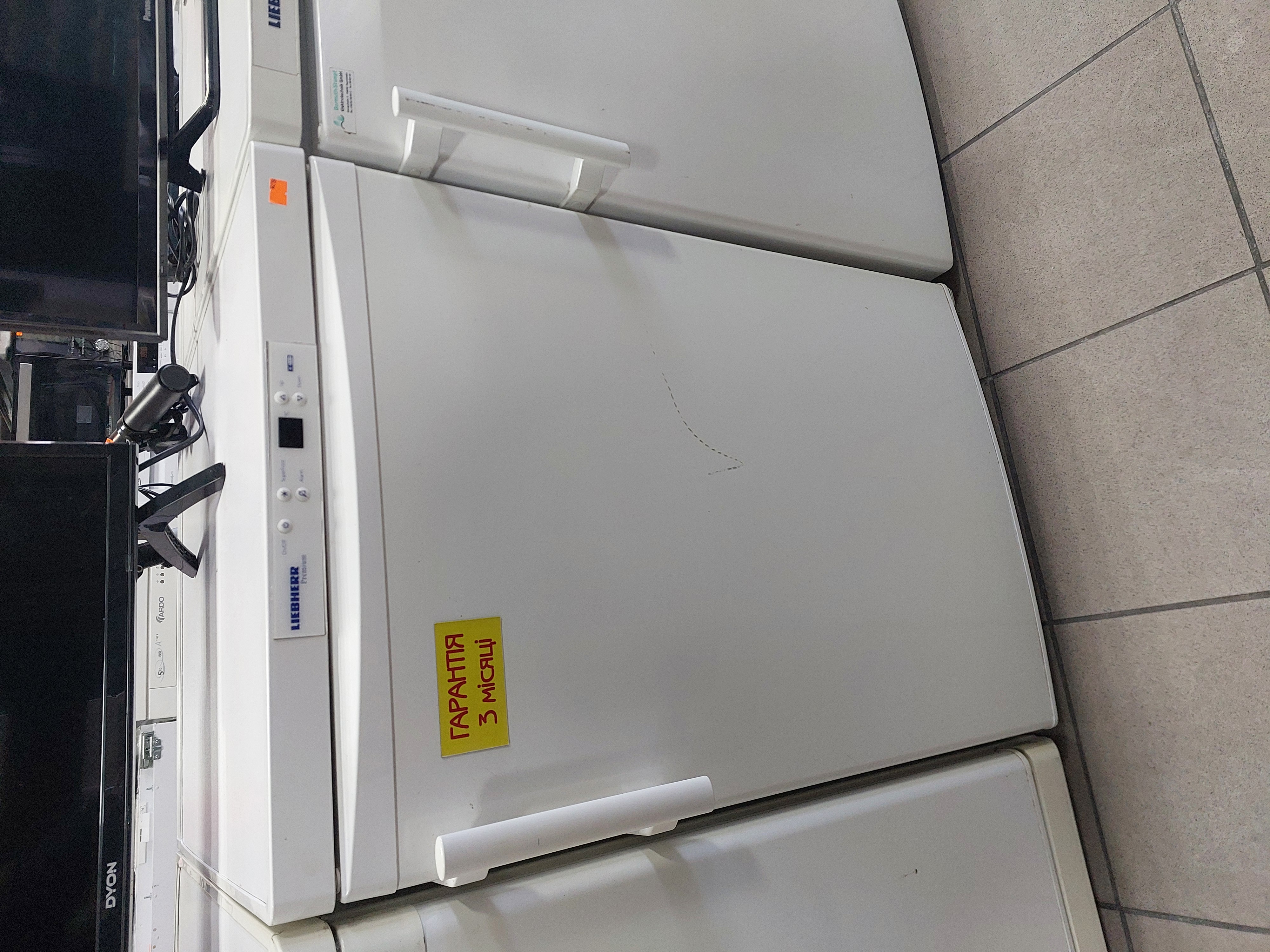 Морозильна камера Liebherr GP 1366