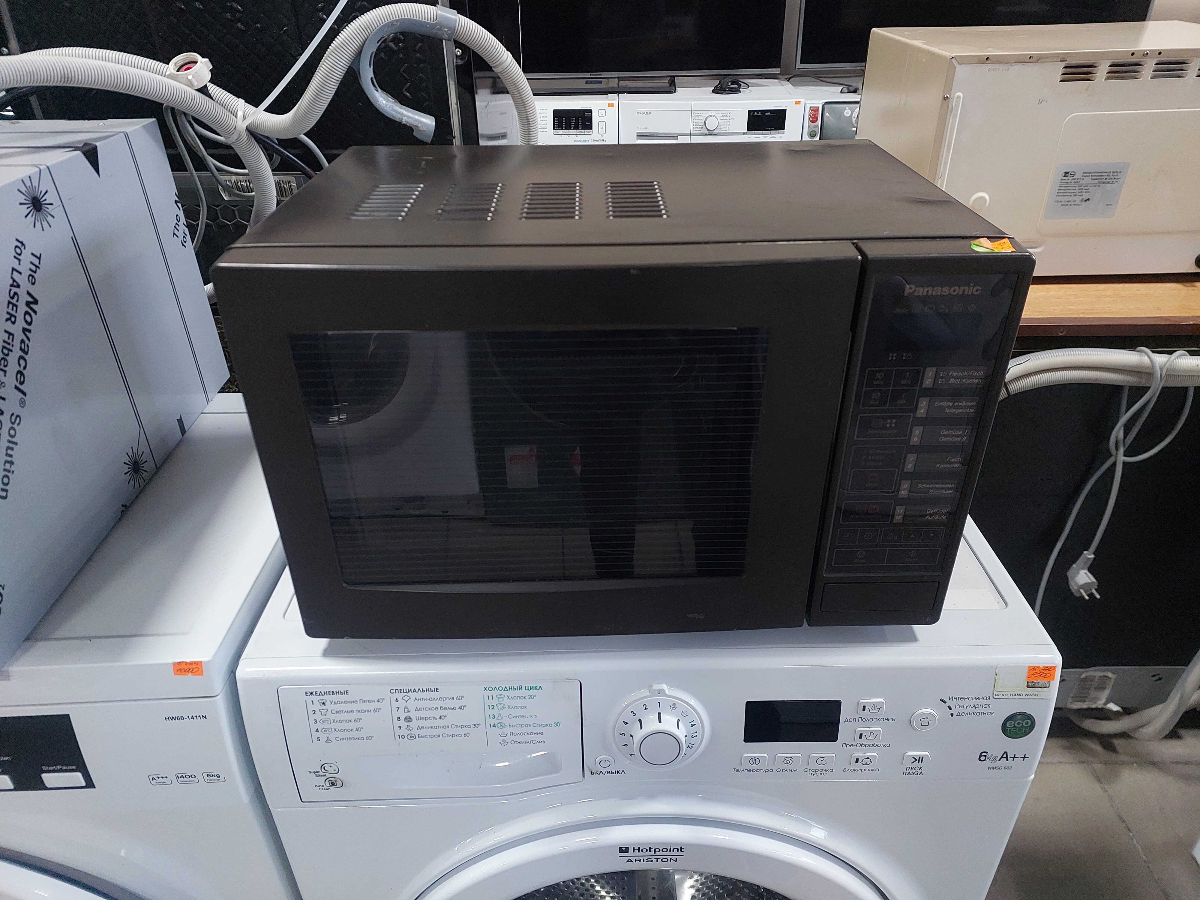 Мікрохвильова піч Panasonic