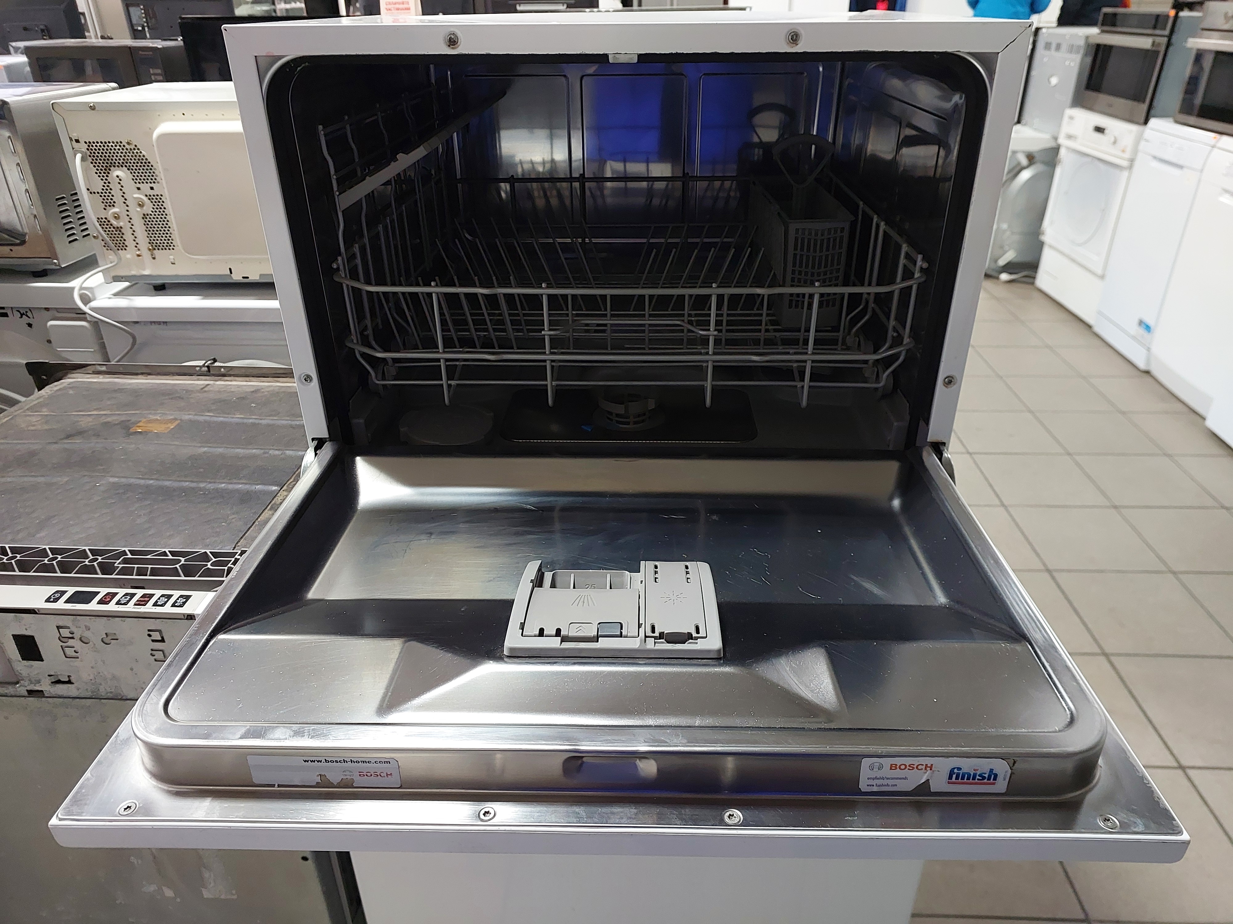 Посудомийна машина BOSCH SKS50E22EU Image