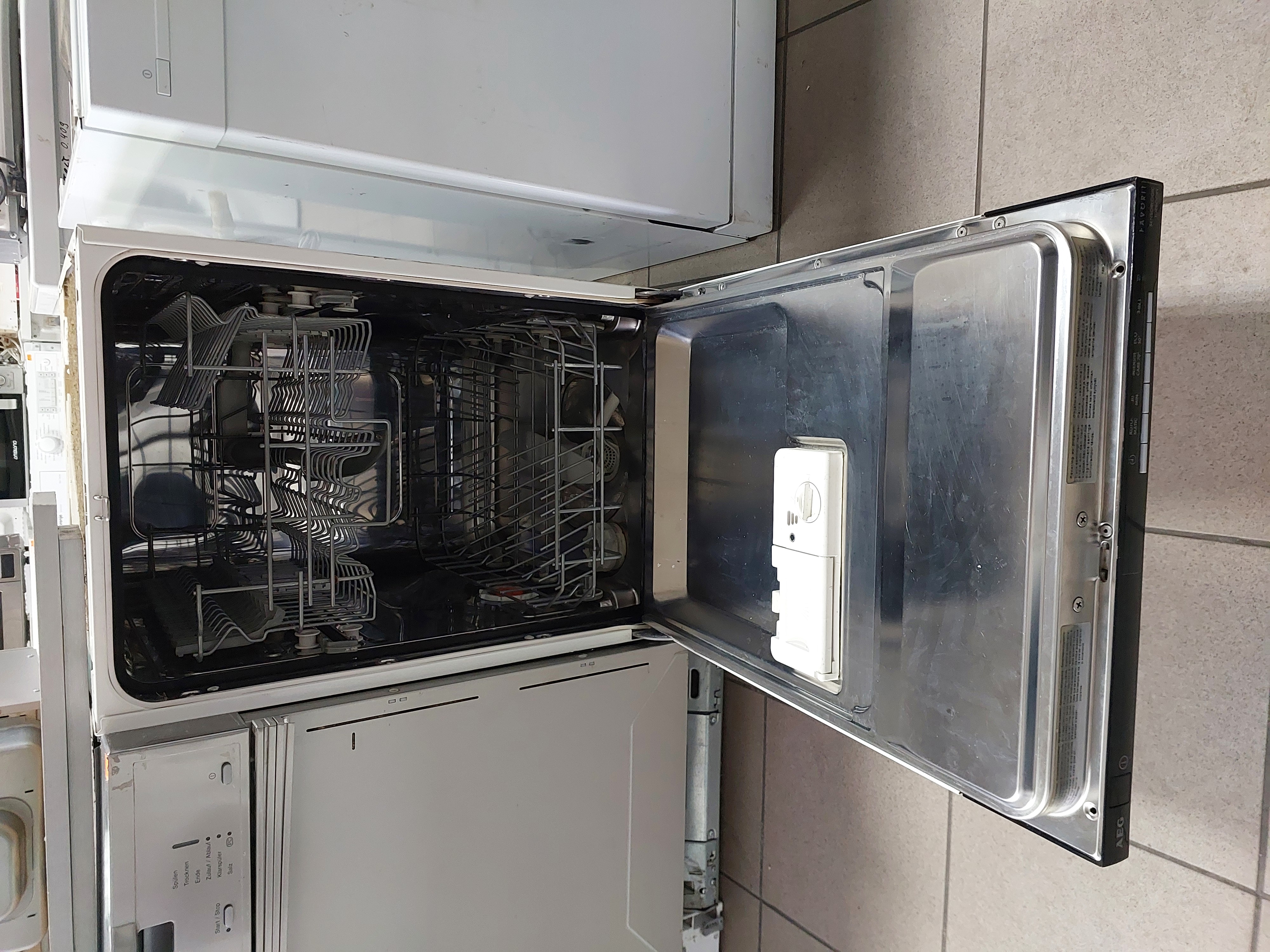 Посудомийна машина AEG FAVORIT84470VI Image