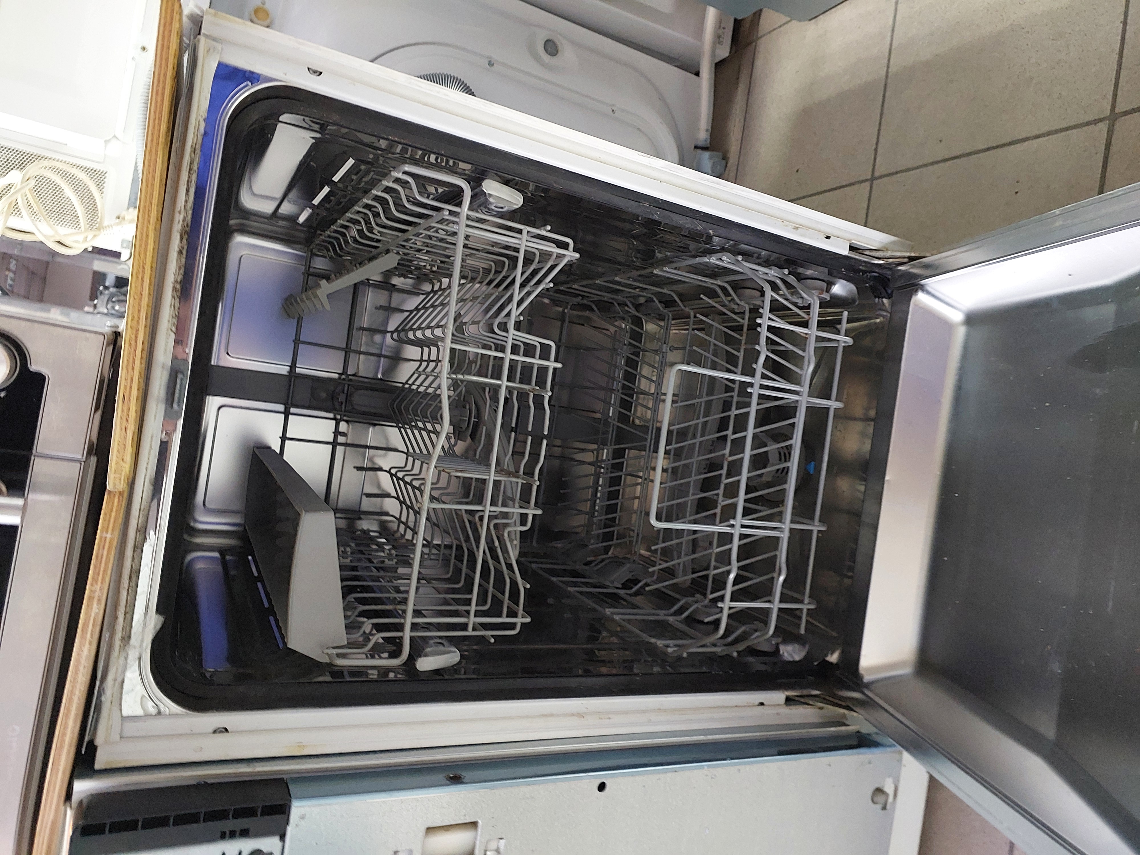 Посудомийна машина NEFF S49T45N1EU Image