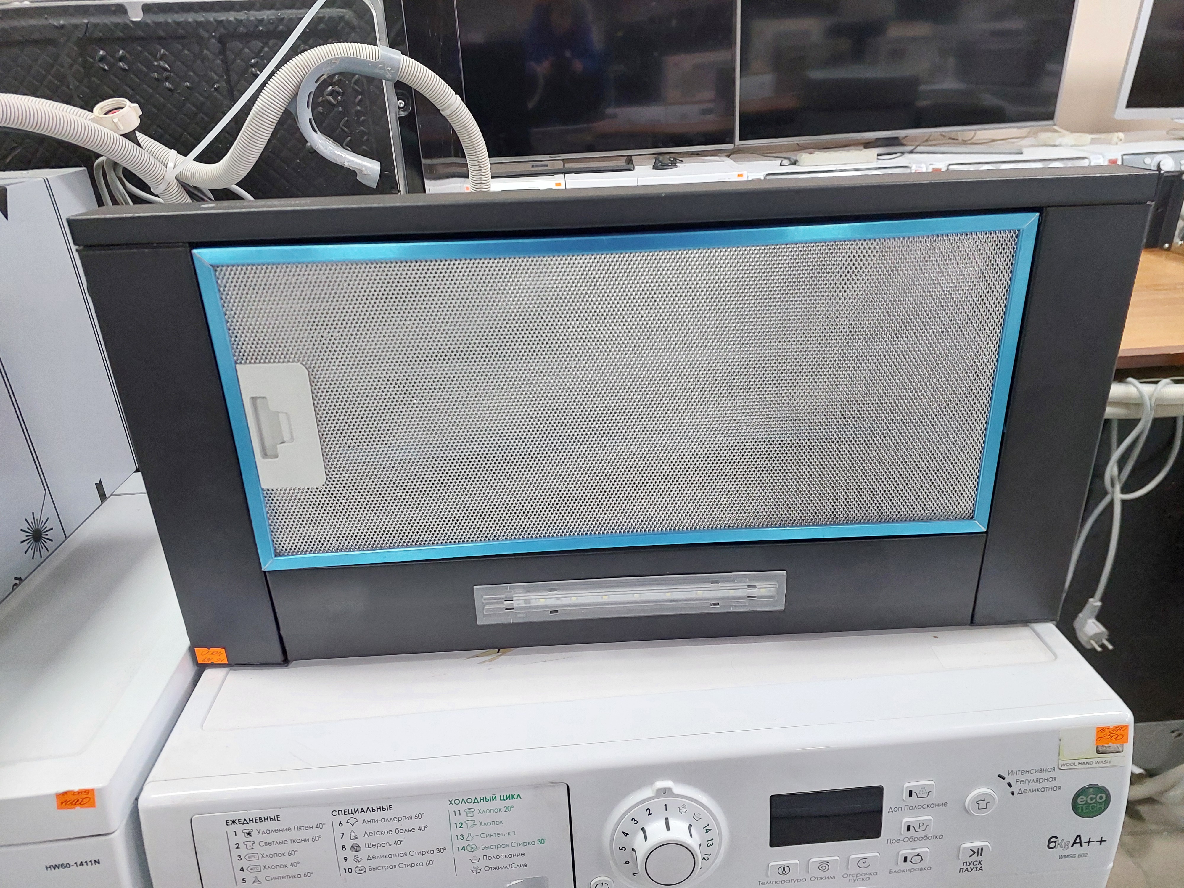 Кухонна витяжка Smith&Brown