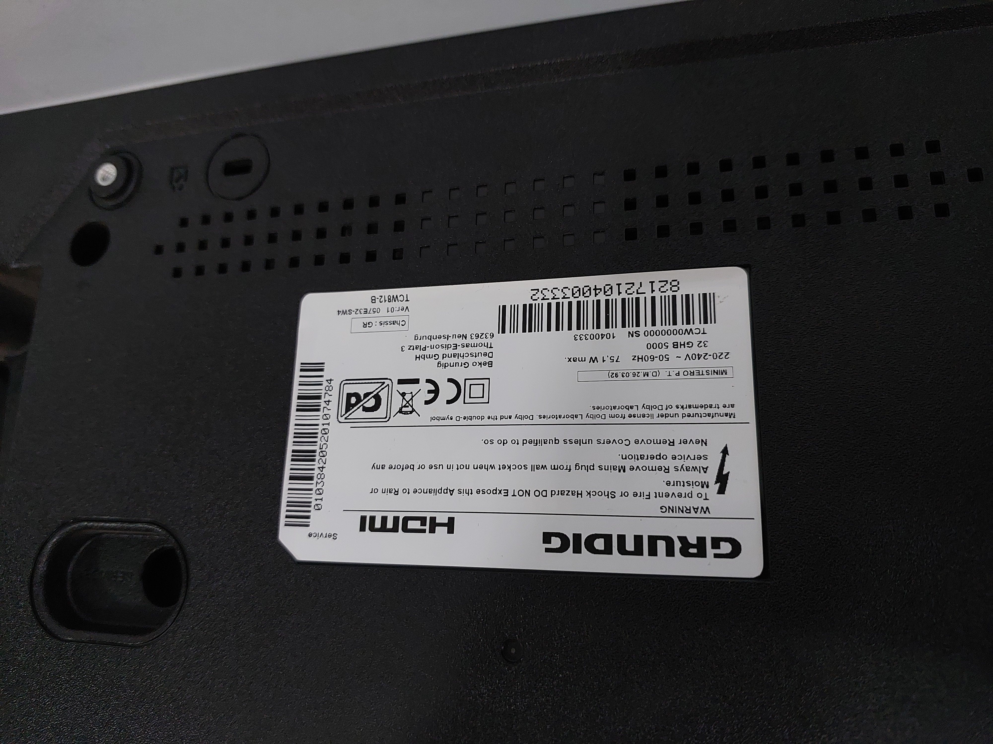 Телевізор Grundig 32GHB5000 Image