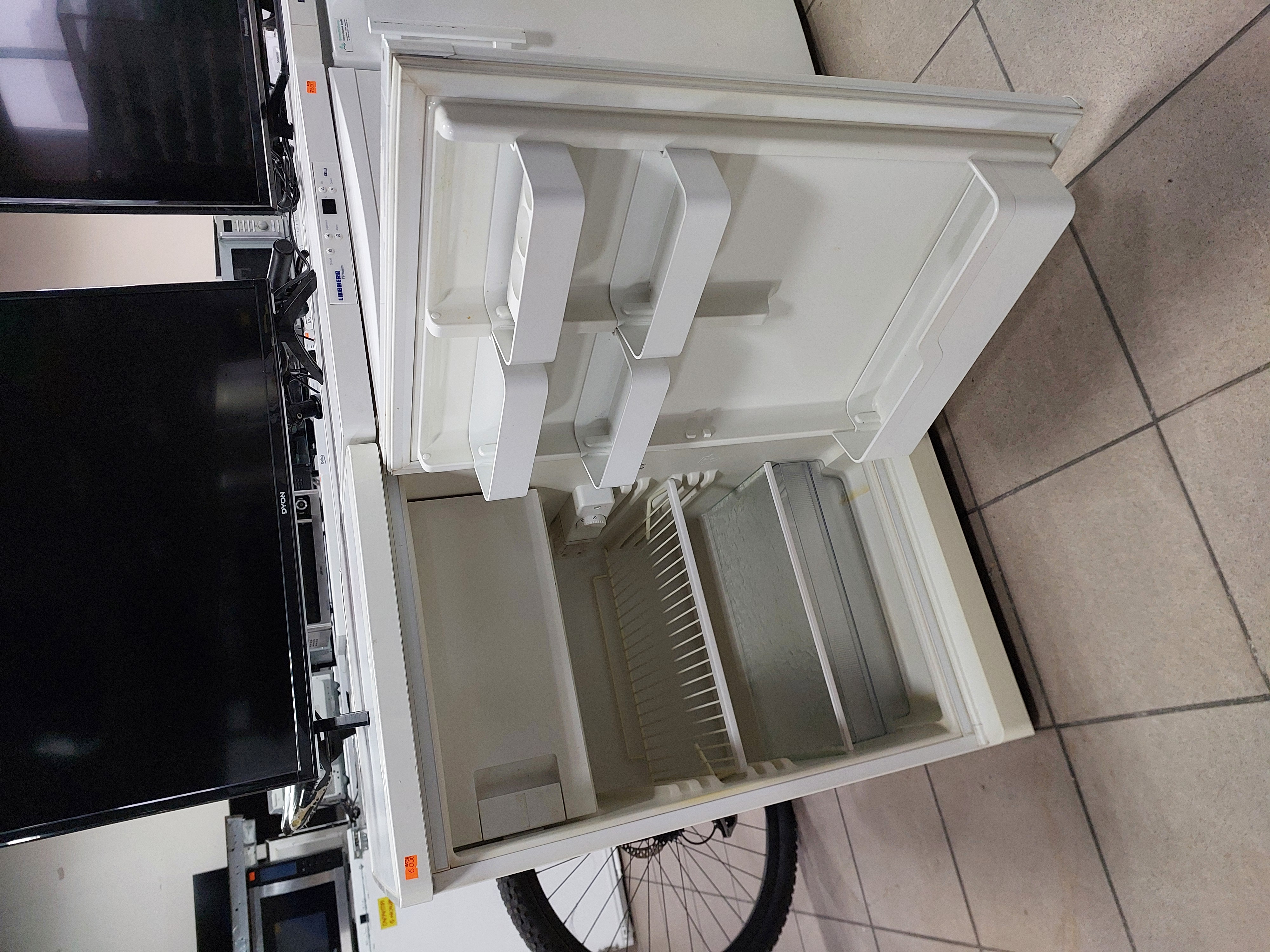 Холодильник Bosh FD8404 Image