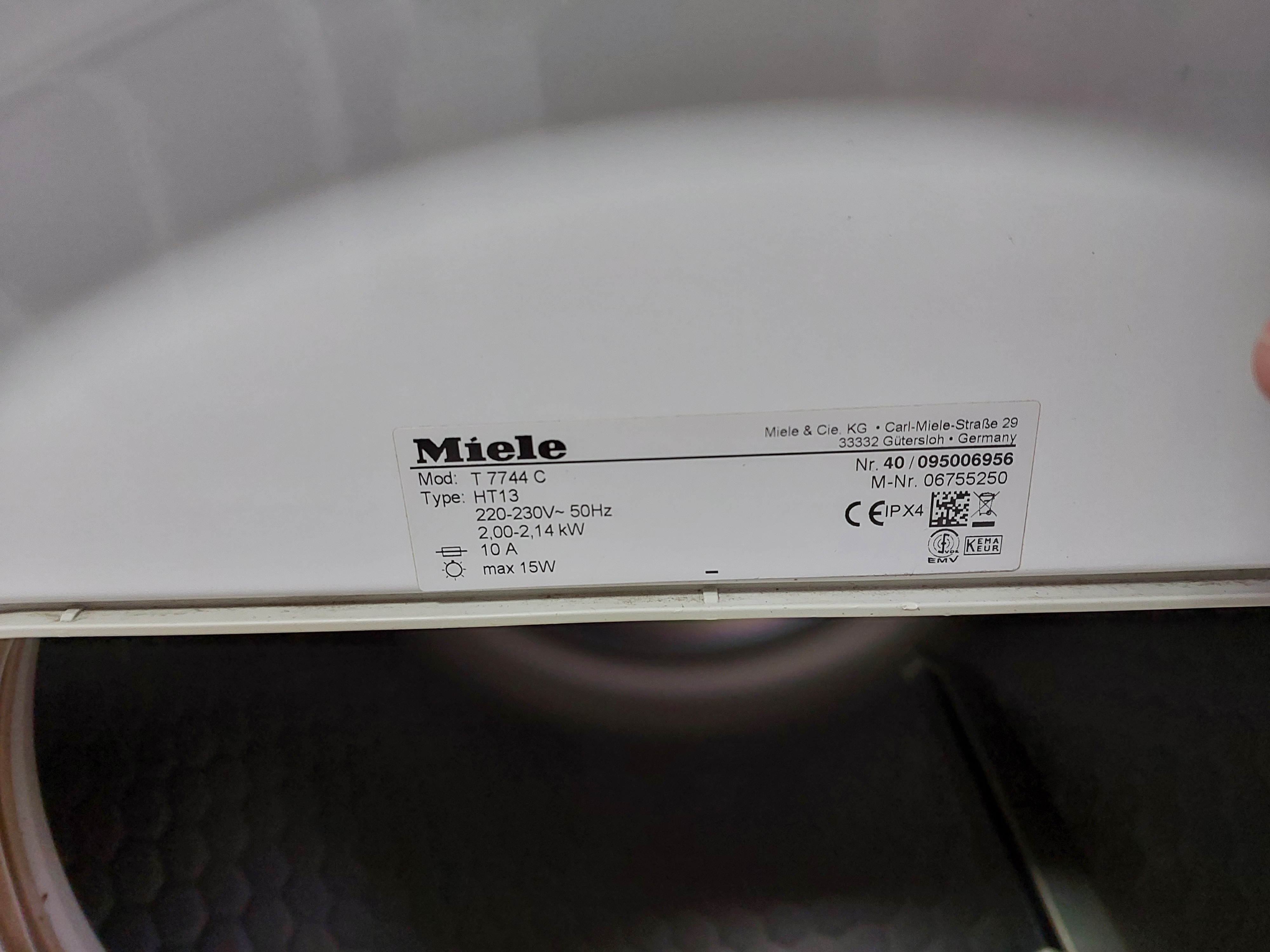 Сушильна машина Miele T 7744 C Image