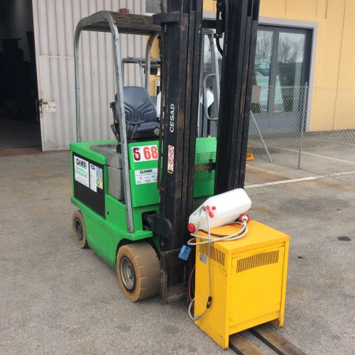 CARRELLI CONTROBILANCIATI ELETTRICI CESAB usato