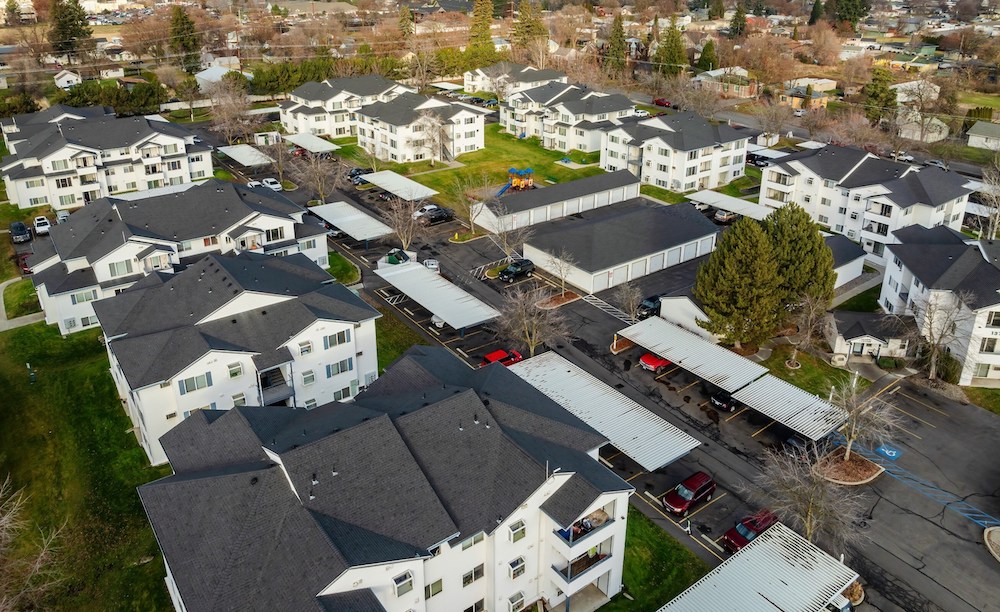 Fourth Avenue Capital Secures Village on Broadway, Expands Pacific Northwest Presence