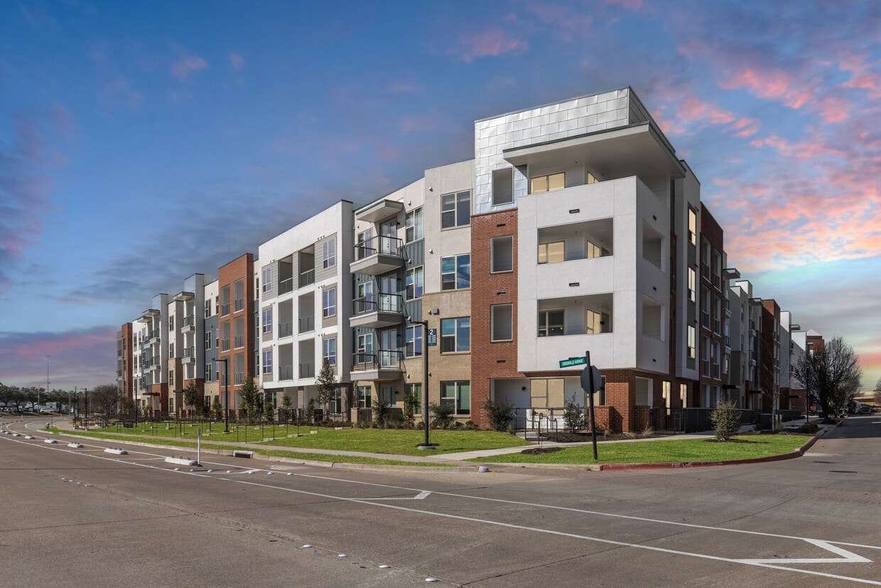 Caroline Eastside Redefines Modern Living in Richardson's Flourishing Multifamily Scene