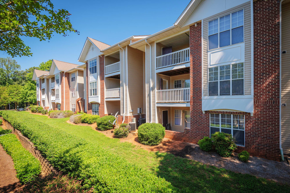 Elevest Capital Secures Growth with Strategic Multifamily Acquisition in Charlotte