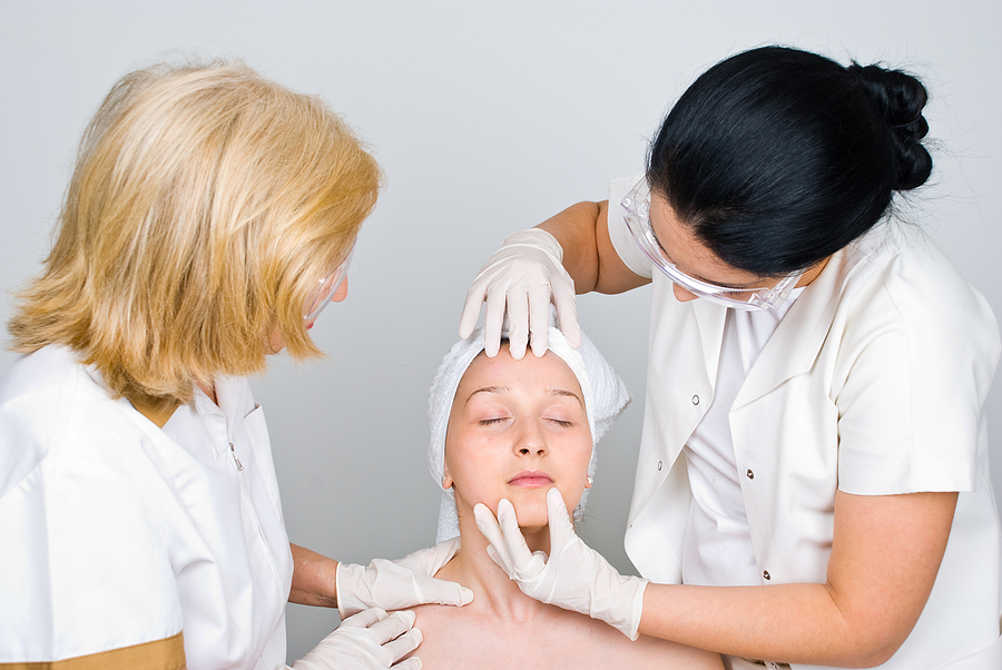 ¿Que hace un Dermatologo? ¿Que hace un Dermatologo?