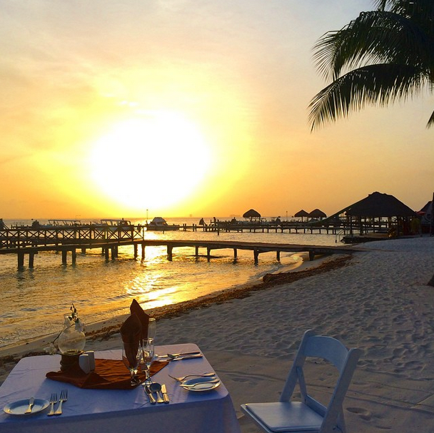 sunset dinner on the beach