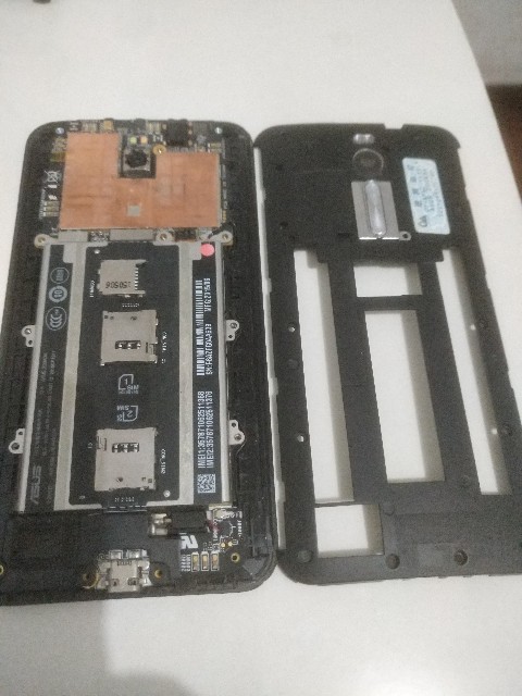 Zenfone 2 后盖和电池