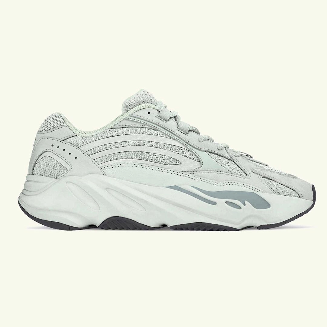 adidas YEEZY BOOST 700 V2 «Hospital Blue»