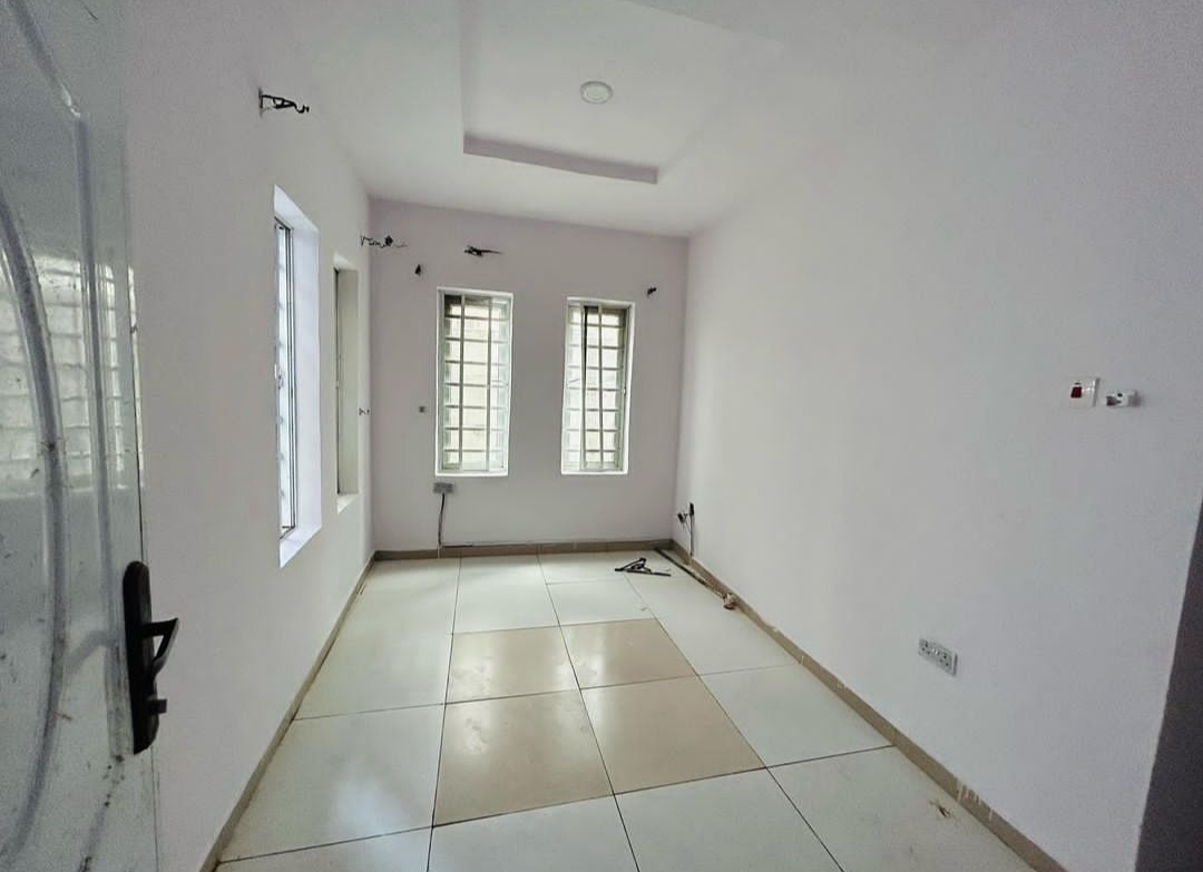 2-bedroom Shared Apartment