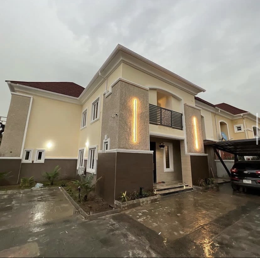 5-bedroom Semi Duplex