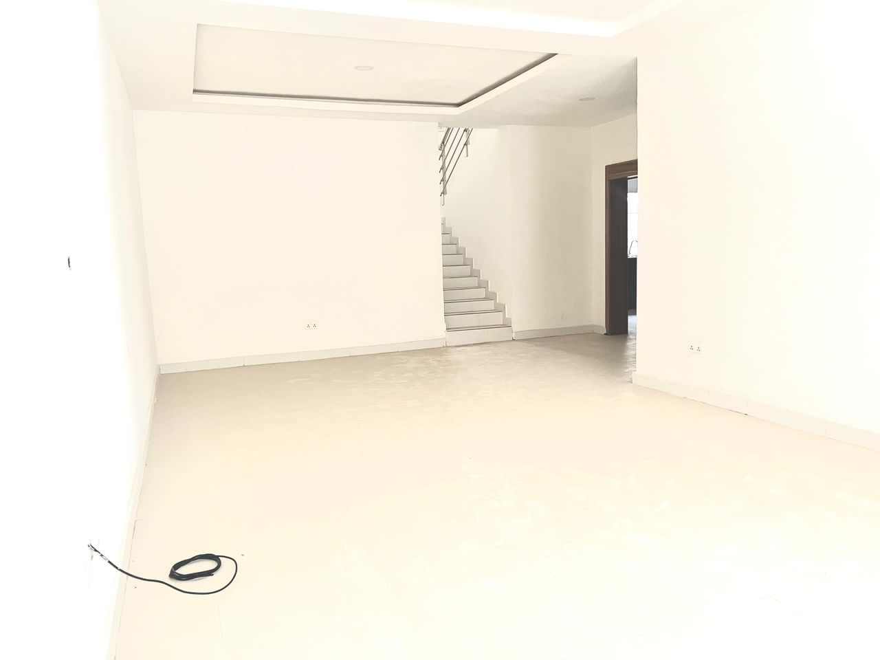 undefined || "Property"} thumbnail 4