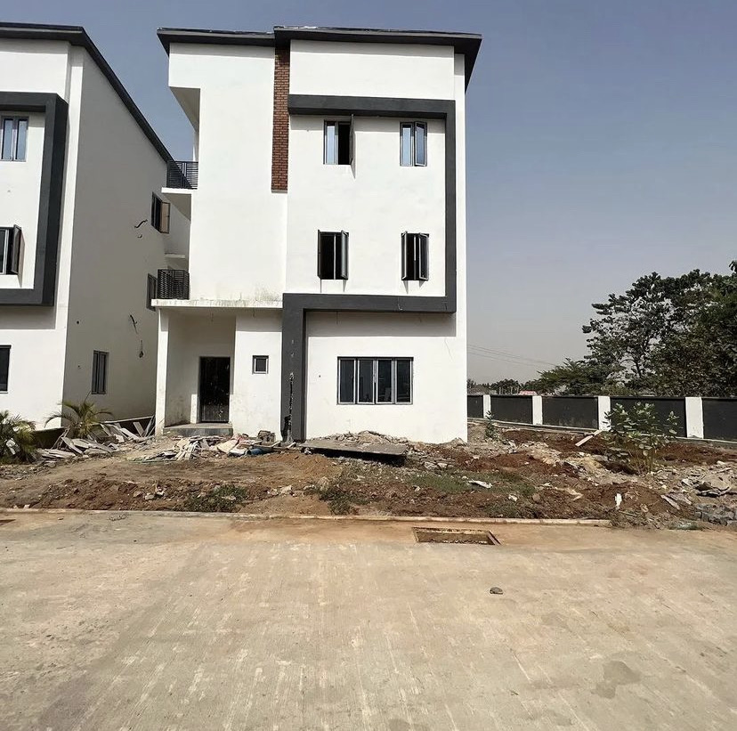 5-bedroom Detached Duplex