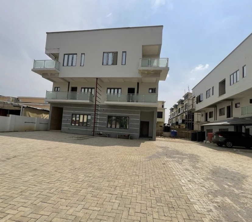 7-bedroom Detached Duplex