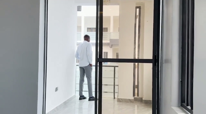 undefined || "Property"} thumbnail 5