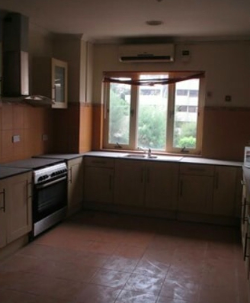 undefined || "Property"} thumbnail 5