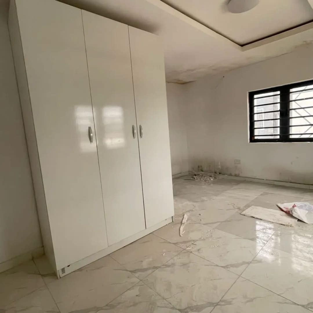 undefined || "Property"} thumbnail 5