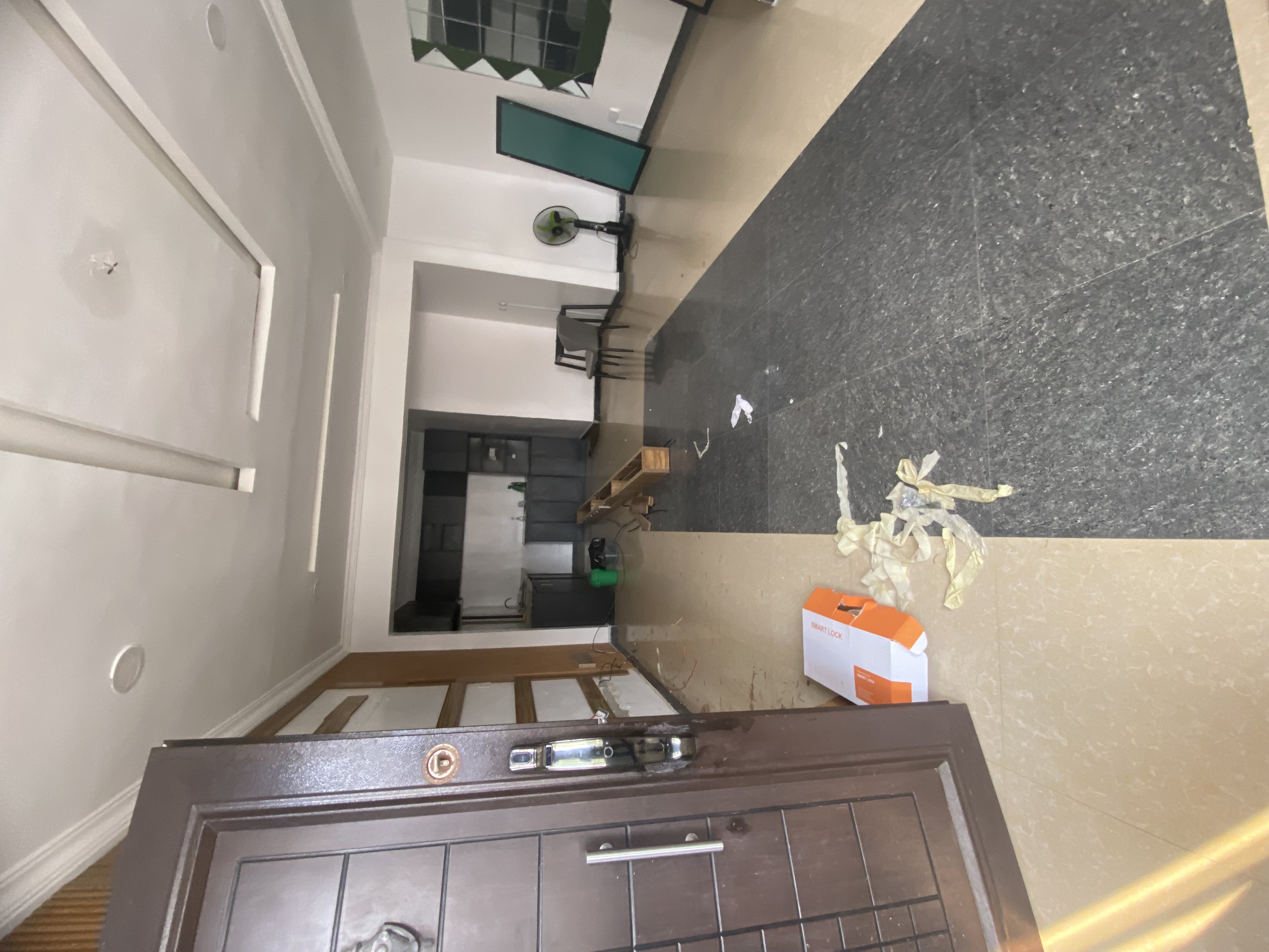 1-bedroom Flat - Image 1
