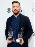 People’s Choice Awards 2017 – номинанты, победители, лучшие наряды